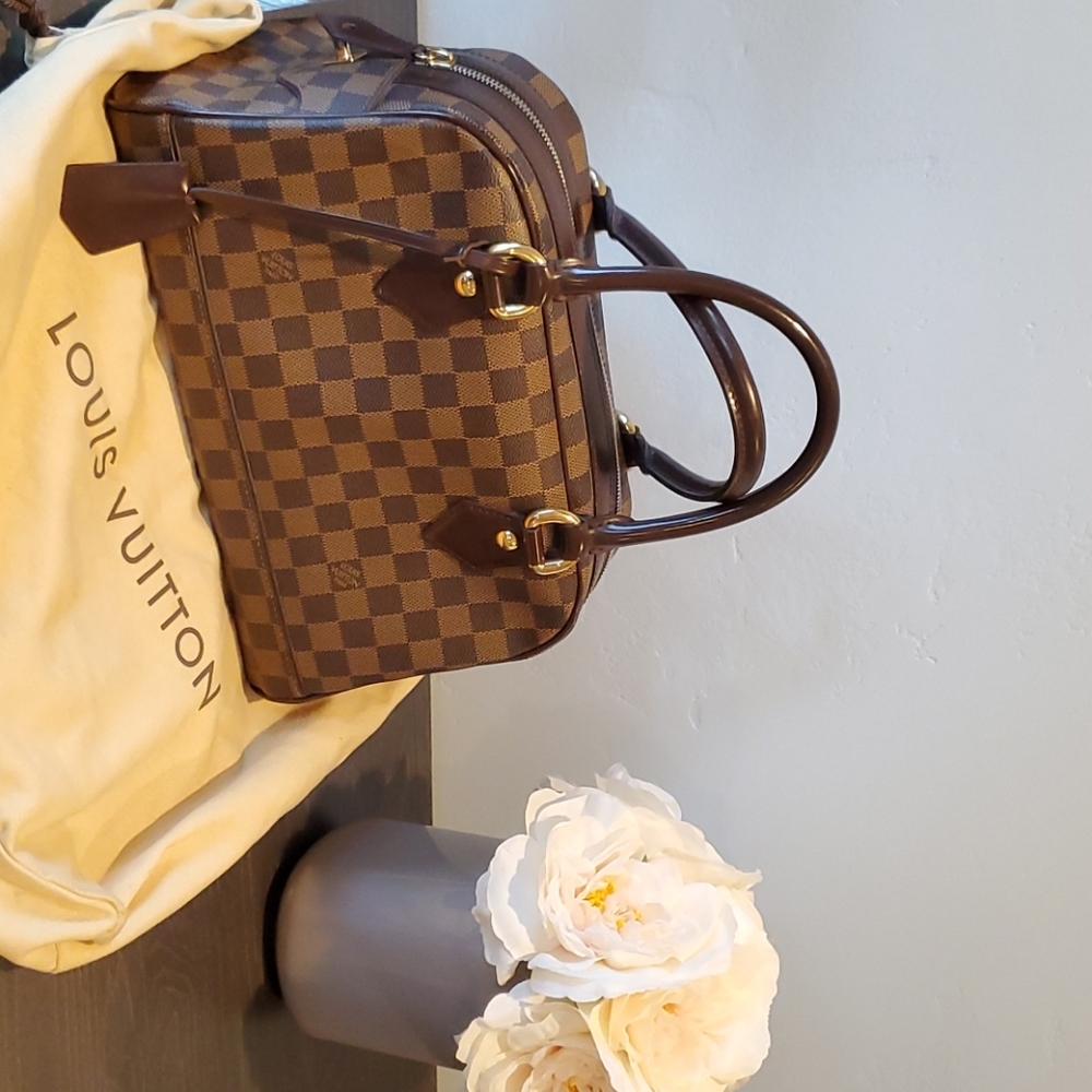 Louis vuitton bag